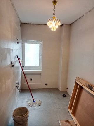 Se hacen reformas y trabajos de pintura y otros