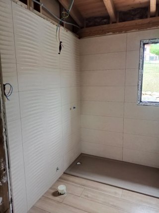 Se hacen reformas y trabajos de pintura y otros