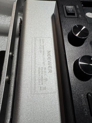 Foco Neewer 530 Pro
