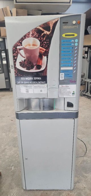 Lote 7 máquinas vending necta