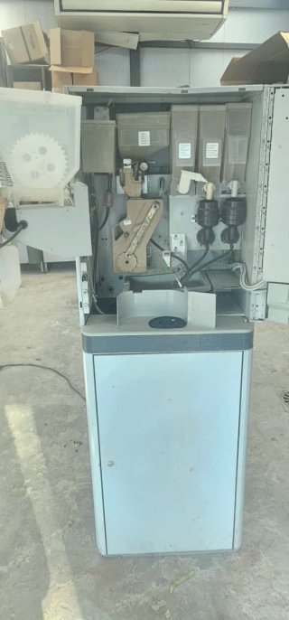 Lote 7 máquinas vending necta