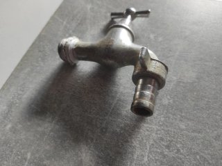 Grifo de Latón Antiguo 3/4
