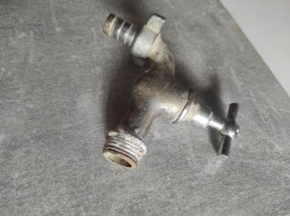 Grifo de Latón Antiguo 3/4
