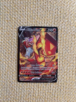 Carta Pokémon Centiskorch V 210 HP