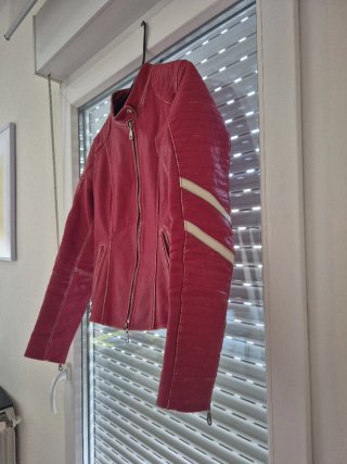 Cazadora de piel motera roja Gipsy