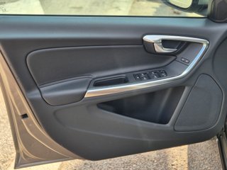 Volvo S60 2014 D4 181 cv 148 000km