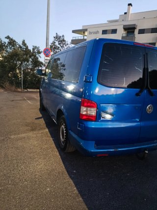 Volkswagen Transporter Shuttle