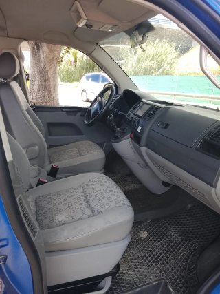 Volkswagen Transporter Shuttle