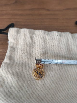 Pin de Oro 18k Real Madrid