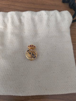 Pin de Oro 18k Real Madrid
