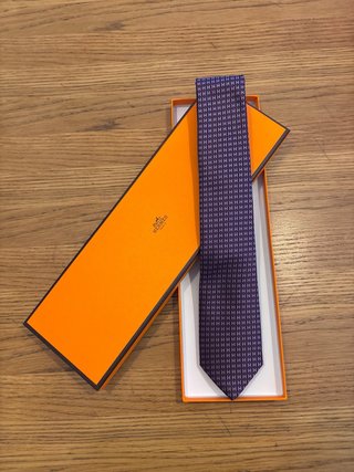 Corbata Hermes Morada  Con Estampado H
