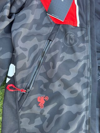 Chaqueta Revit Africa por Pol Tarres