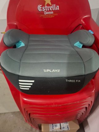 Alzador de coche Play Three Fix i-Size