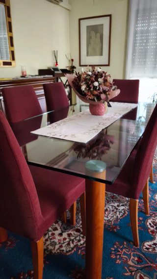 Mesa Comedor Cristal + 6 Sillas Tapizadas
