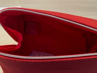 Neceser y muestras pintalabios Dior