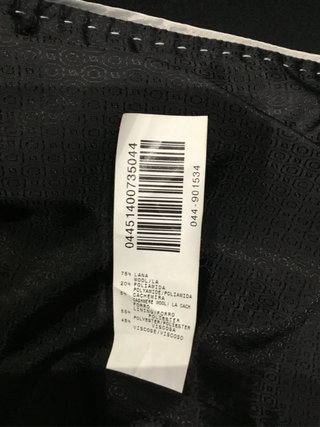Abrigo de paño negro