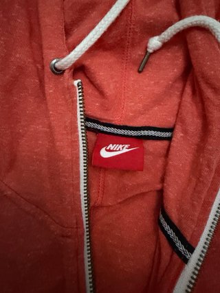 Felpa Nike con zip rossa