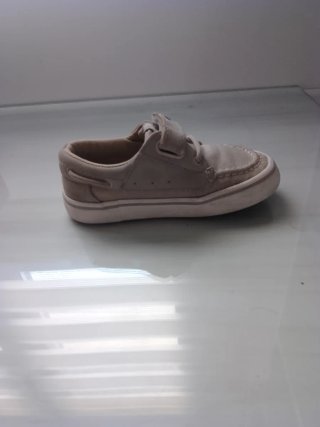 Zapatos niño beige velcro