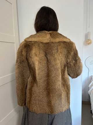 Abrigo de pelo marrón
