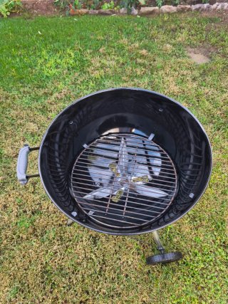 Barbacoa Weber Kettle Premium 57cm Negra