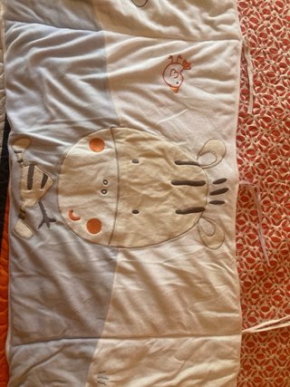 Saco de dormir para bebé y protector de cuna