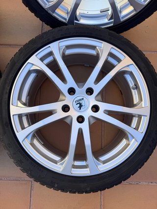 Llantas de aleación plateadas grupo vag 5x112