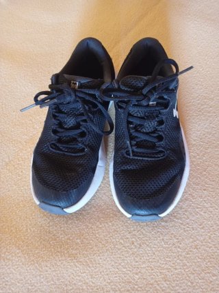 Zapatillas Under Armour Negras