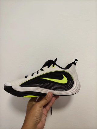 T42 Nike Giannis Immortality 5 negras/amarillas