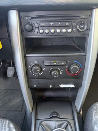 Peugeot 207+ 1.4HDi 68cv 2014