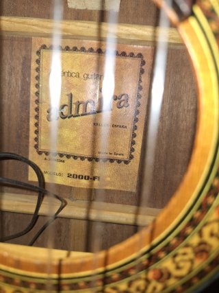 Guitarra Admira Palosanto 2000F1