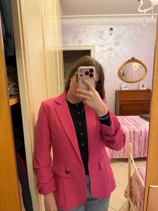 Blazer rosa con maniche arricciate