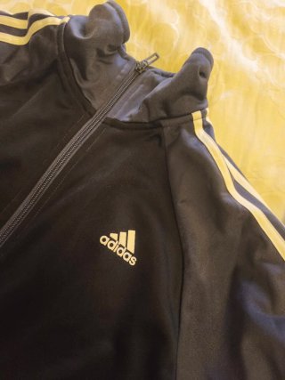Chándal Adidas gris y negro