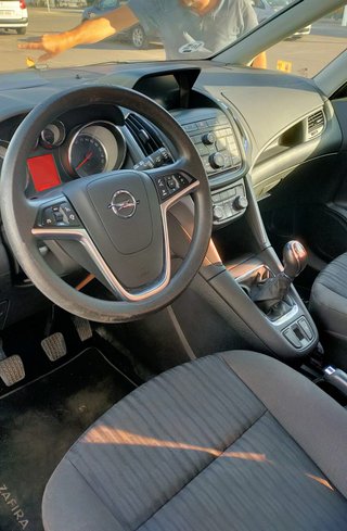Opel Zafira Tourer 2014