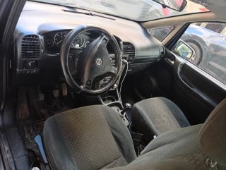 Opel  Zafira 2004