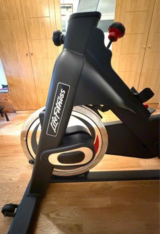 Bicicleta de Spinning Life Fitness IC1