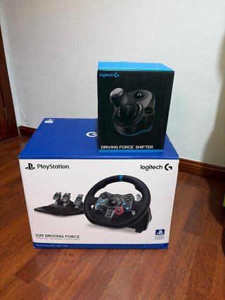 Volante Logitech G29 con pedales y palanca PC/PS5