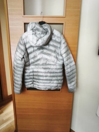 Plumífero ligero fibra mujer +8000 plata