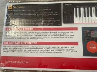 Teclado piano USB MIDI Nektar SE49