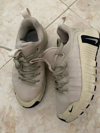 Zapatillas Nike Beige