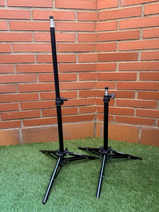 Kit 2 Focos LED Neewer CN-160 + pies de estudio