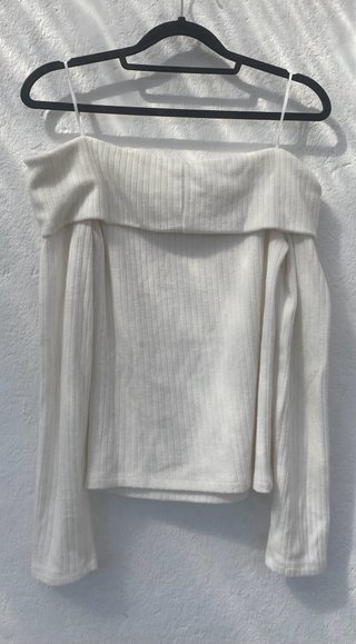 Camiseta Blanca Hombros Descubiertos Talla M