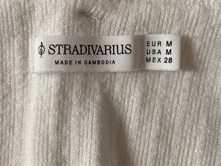 Camiseta Blanca Hombros Descubiertos Talla M