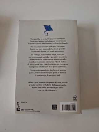 El faro de los amores dormidos
