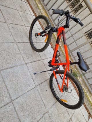 Bicicleta Rockrider ST 500 Naranja ruedas 24