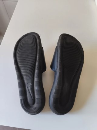 Chanclas Nike Negras
