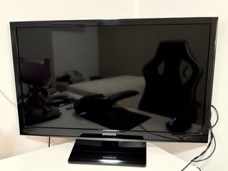 Televisión Samsung Negra y Multicolor