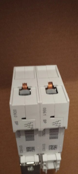 3 Interruptores Magnetotérmicos