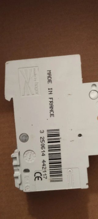 3 Interruptores Magnetotérmicos