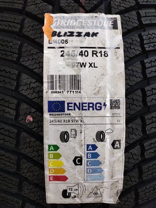 1 goma invierno,nueva, Bridgestone 245/40 R18 97W