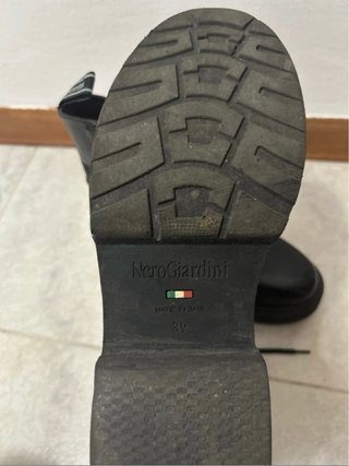 Anfibi NeroGiardini Pelle Neri